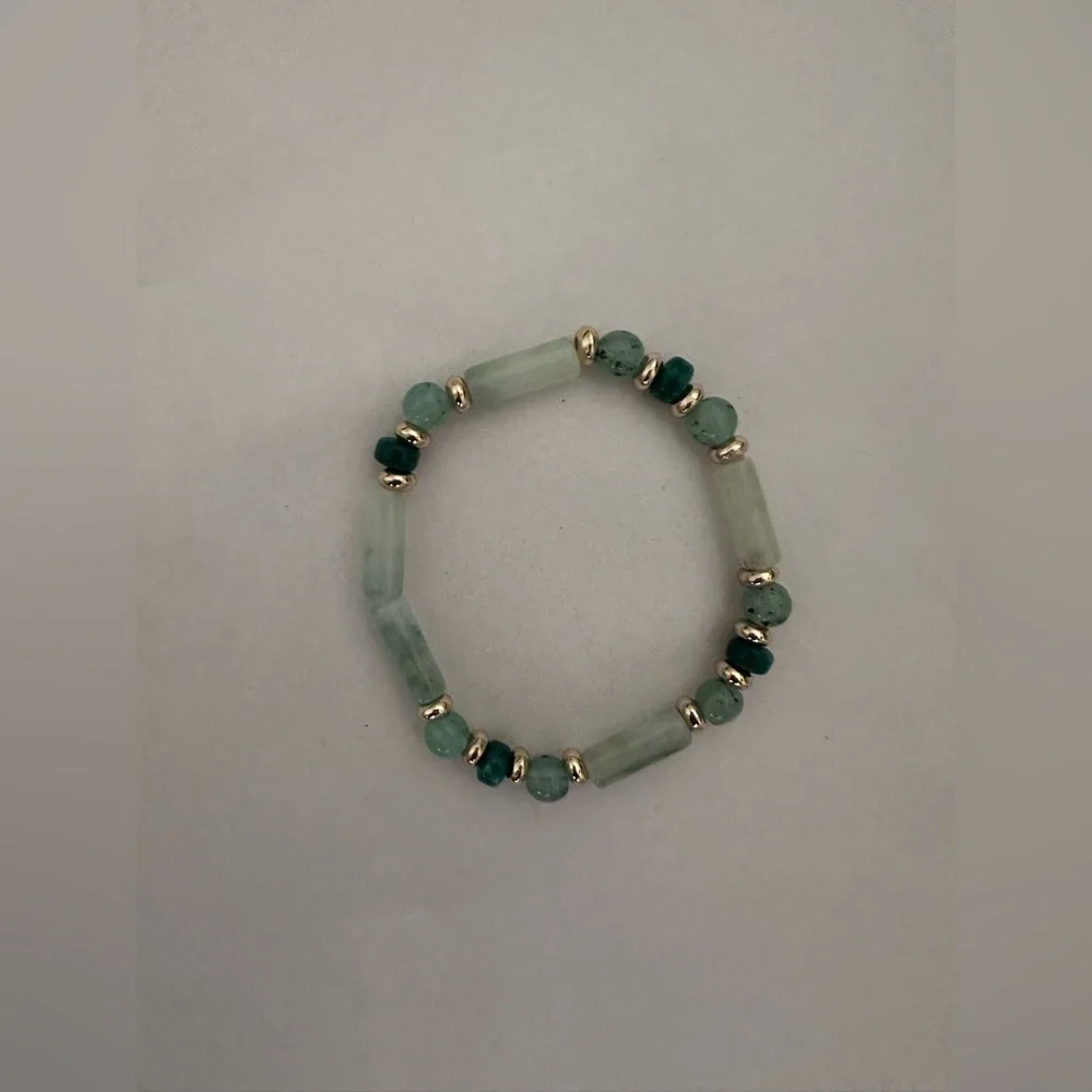 Francesca Collections Children’s Mint Green beaded bracelet, small